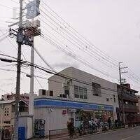 コンビニ　ローソン吹田寿町店（コンビニ）まで221m