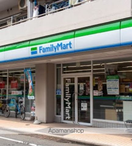 コンビニ　ファミリーマート大田千鳥店（コンビニ）まで493m