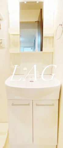 洗面設備　独立洗面台です。