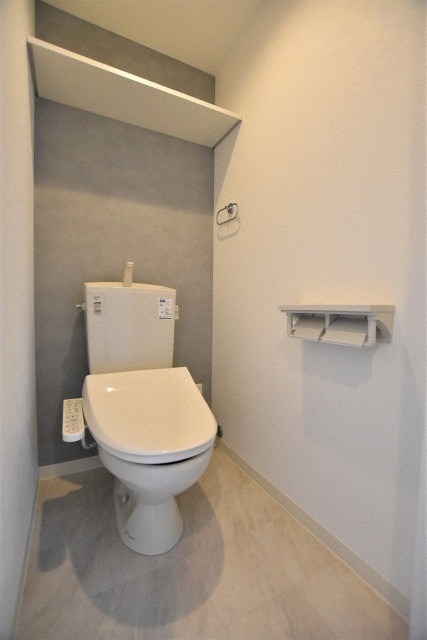 地下鉄東西線 発寒南駅 徒歩1分 4階建 築7年のトイレ写真