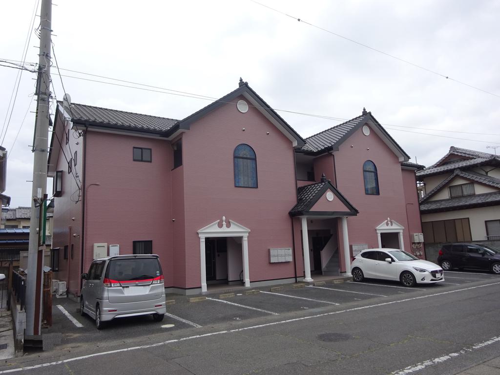 建物外観　外観タイル調サイディング