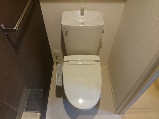 【アメニティー・ベフのトイレ】