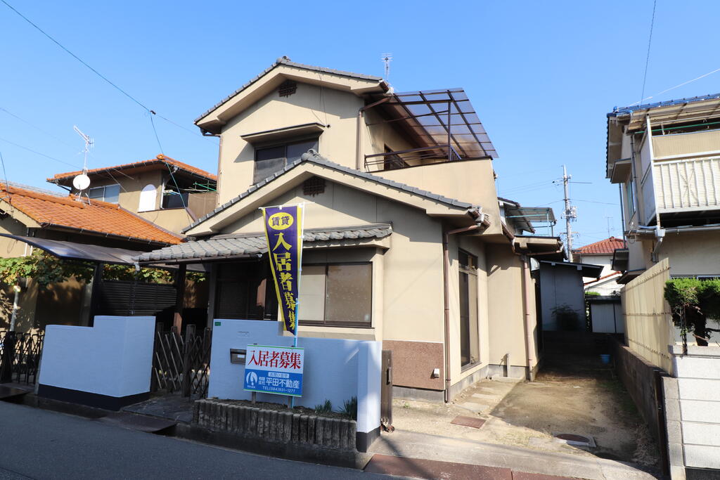 塩出東手城住宅の建物外観