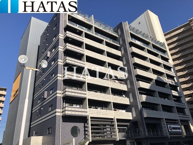 安城市三河安城本町のマンションの建物外観