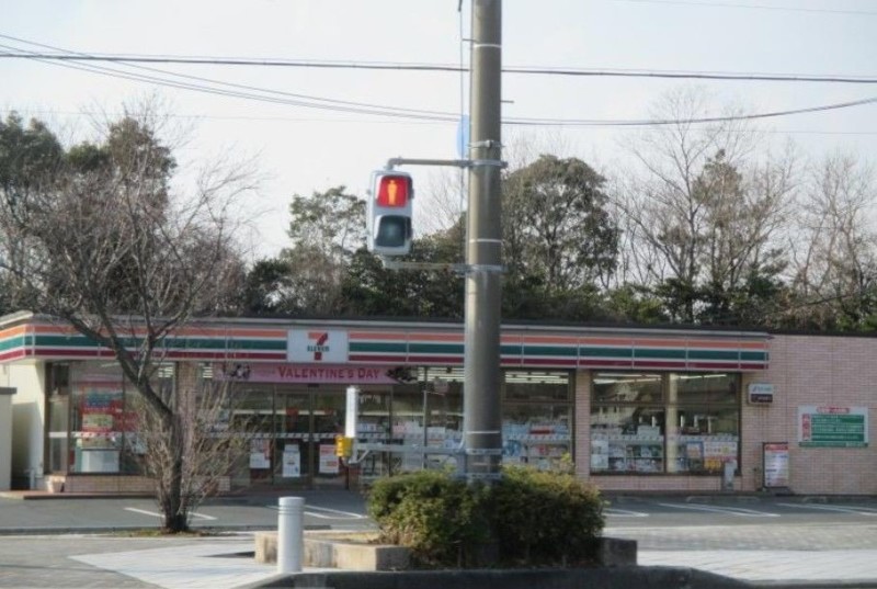 【浜松市浜名区都田町のアパートのコンビニ】