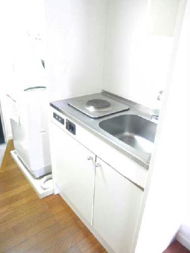 キッチン　電気コンロでお手入れラクラク。