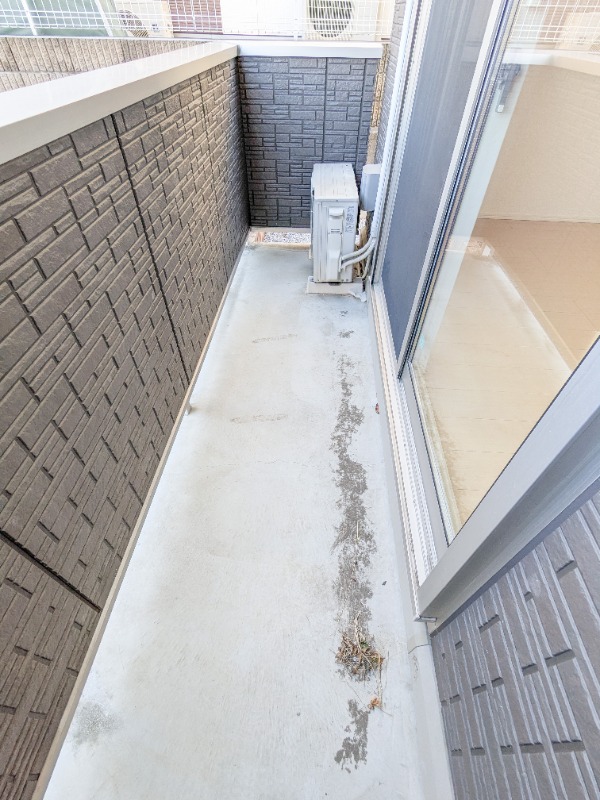 バルコニー　図面と現状に相違がある場合には現状を優先