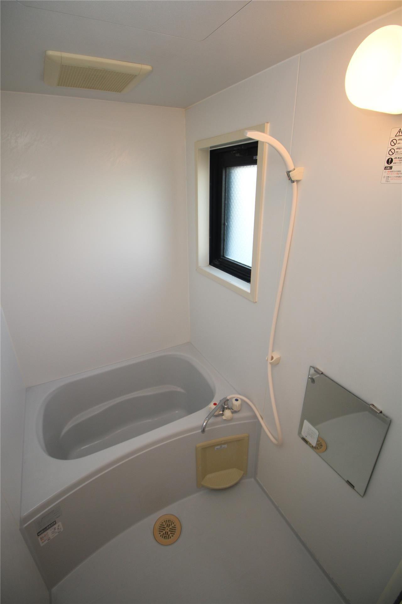 バス・シャワールーム　バスルーム