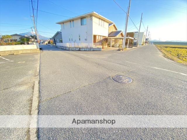 その他　前面道路（その他）まで0m