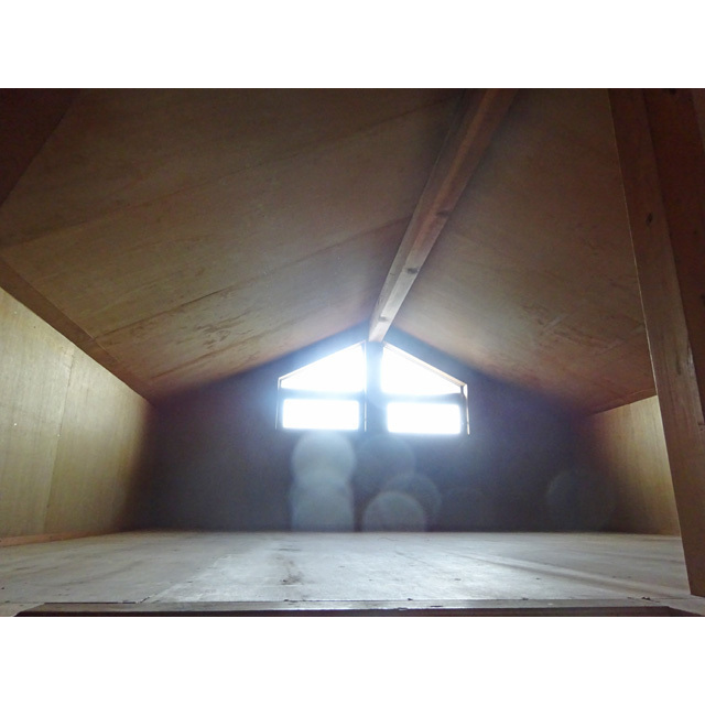 収納　屋根裏収納