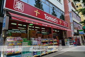 コンビニ　セブンイレブン（コンビニ）まで594m