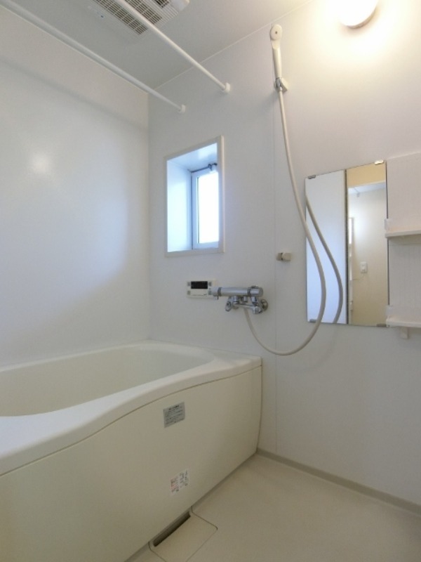 バス・シャワールーム　図面と現状に相違がある場合には現状を優先