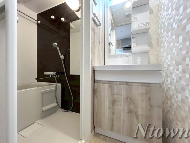 洗面設備　コンパクトで使いやすい洗面所