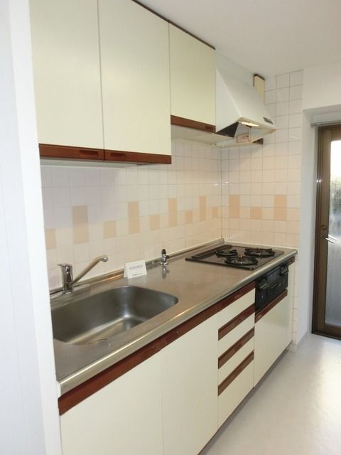 キッチン　★ガスコンロ３口グリル付システムキッチンです★