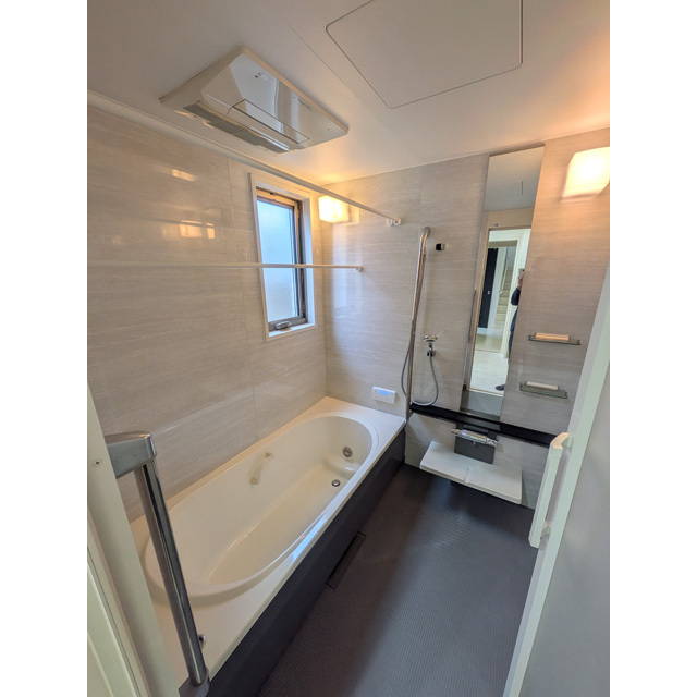 バス・シャワールーム　バス