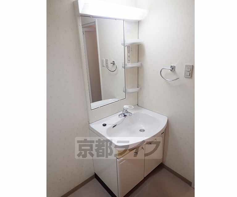 洗面設備　シャンプードレッサーです。