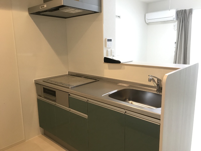 キッチン　なんと！IH3口コンロ付き！