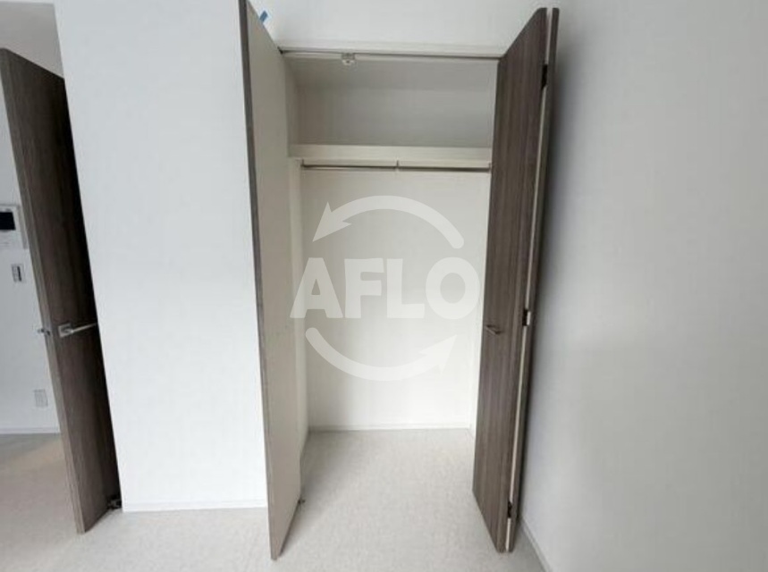 収納　パークヒルズ天保山Moe　クローゼット