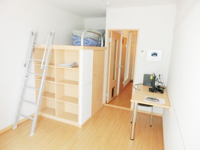 その他部屋・スペース　ベット下収納にになっているのでスペース有効活用できます