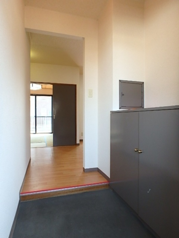 玄関　図面と現状に相違がある場合には現状を優先