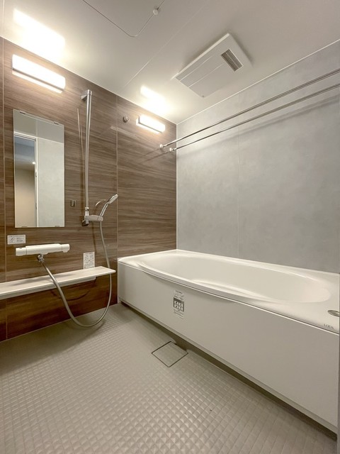 バス・シャワールーム　※写真は同タイプ住戸です。