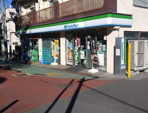 コンビニ　ファミリーマート東中野五丁目店（コンビニ）まで445m