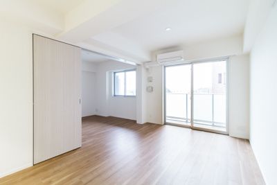 居室・リビング　☆明るい居室☆