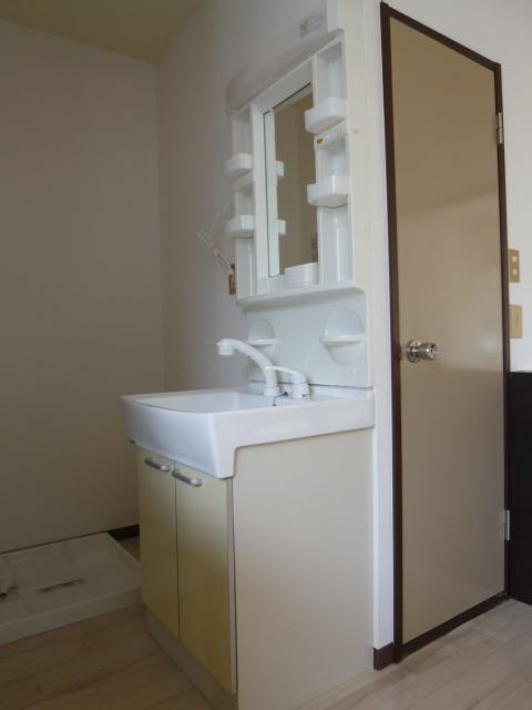 洗面設備　広い洗面スペース