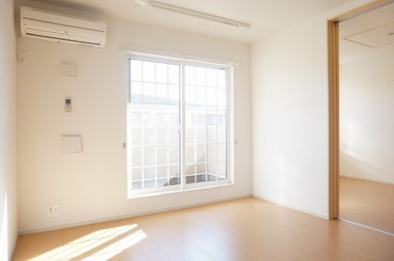 居室・リビング　図面と現状に相違がある場合には現状を優先