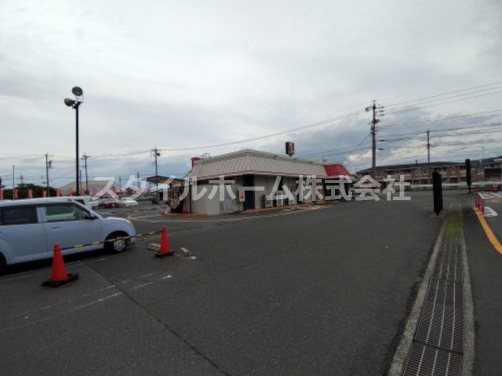 飲食店　ケンタッキーフライドチキン豊橋東店（飲食店）まで474m