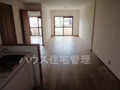 居室・リビング　リビング