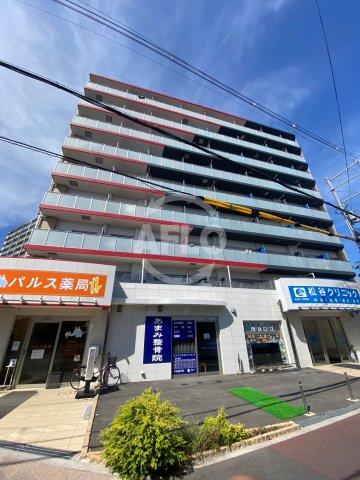 建物外観　LUMINOUS放出　外観