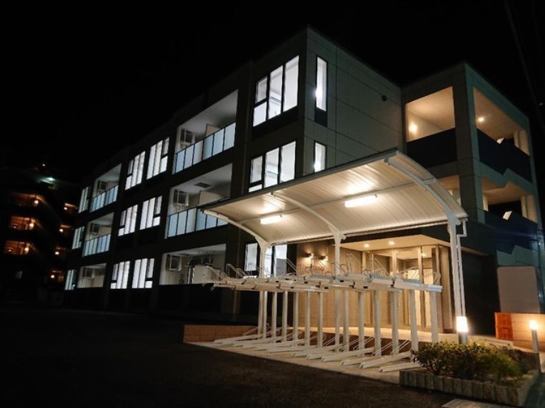 エントランス　外観