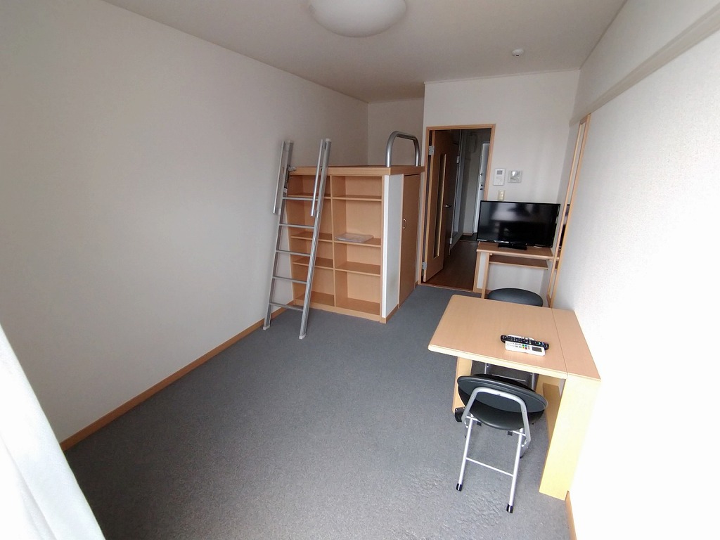 居室・リビング　1階はフローリング仕様です。