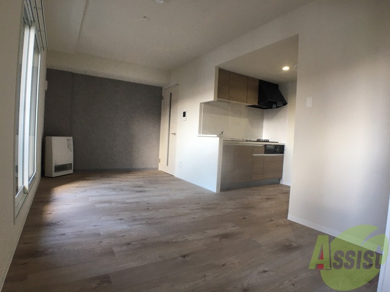 居室・リビング　広くてきれいなリビングです！快適に過ごせそうですね。