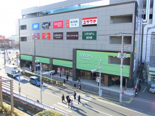 ショッピングセンター　Loharu（ショッピングセンター）まで205m