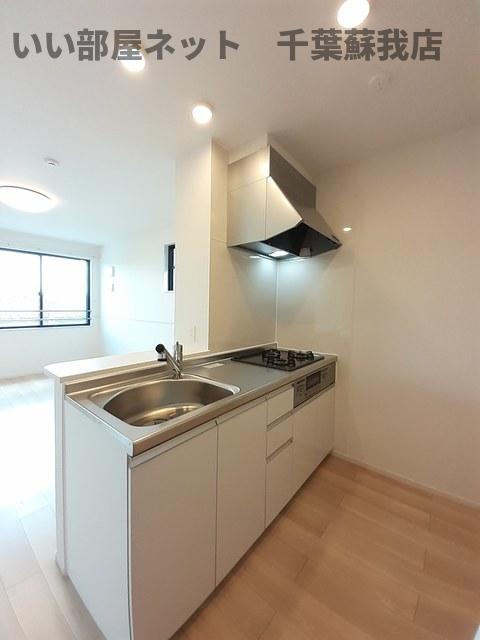 キッチン　コンパクトなキッチンで掃除もラクラク