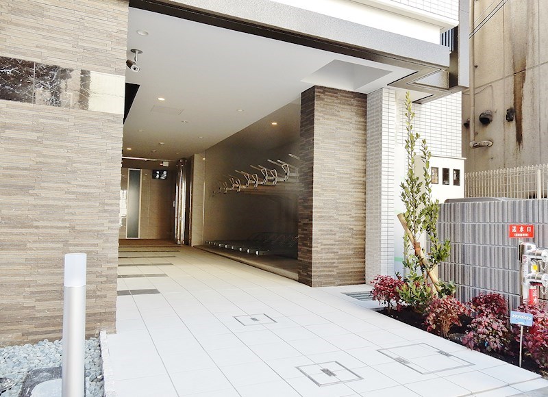 エントランス　エントランス