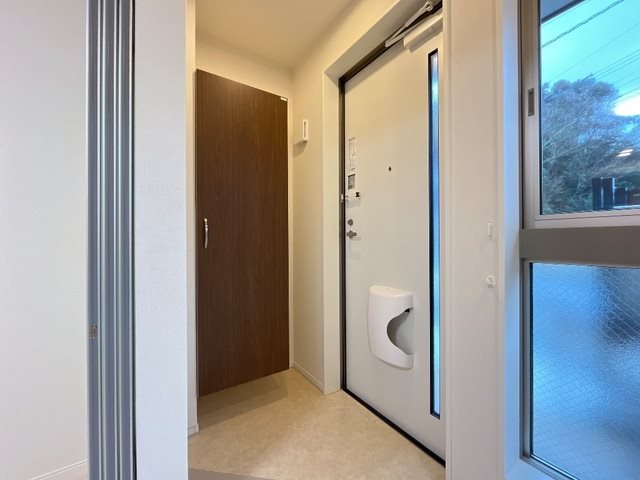 玄関　建築中の為、同シリーズ物件でご参考下さい。