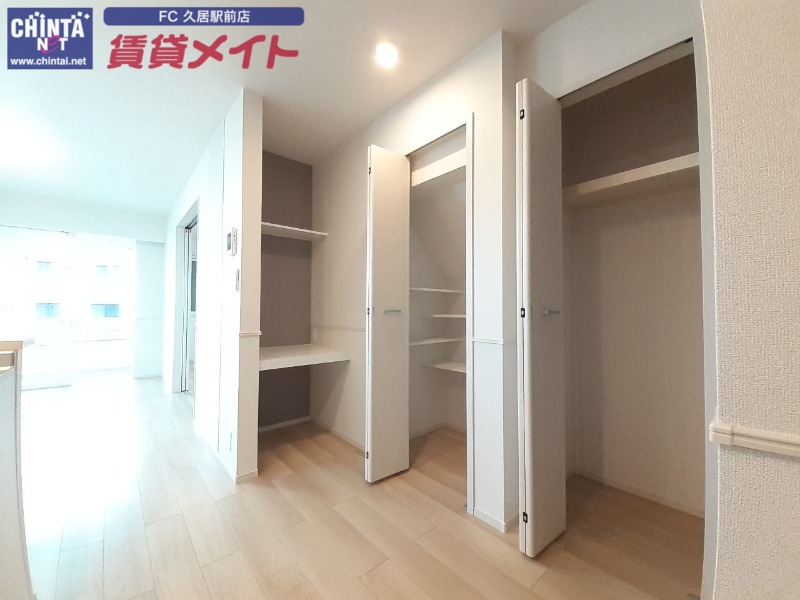 収納　同一タイプ部屋写真