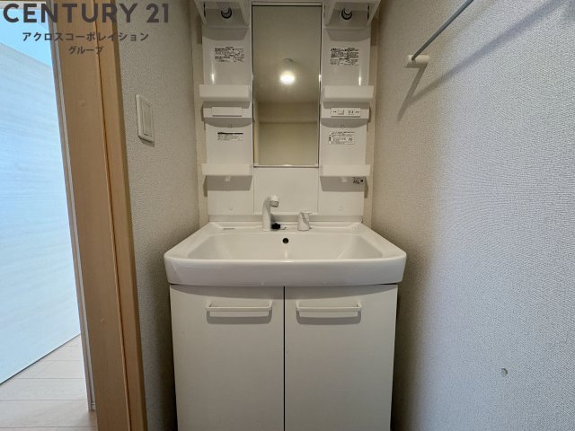 洗面設備　室内に洗濯機置き場があります