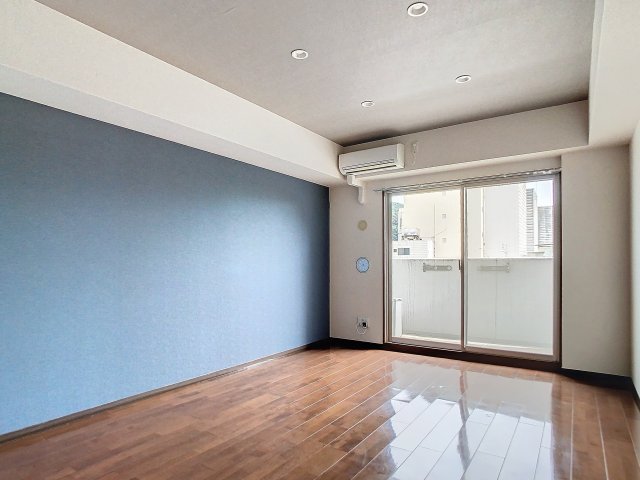 居室・リビング　掲載写真は同型モデルを掲載しており実際のお部屋と仕様等が異な