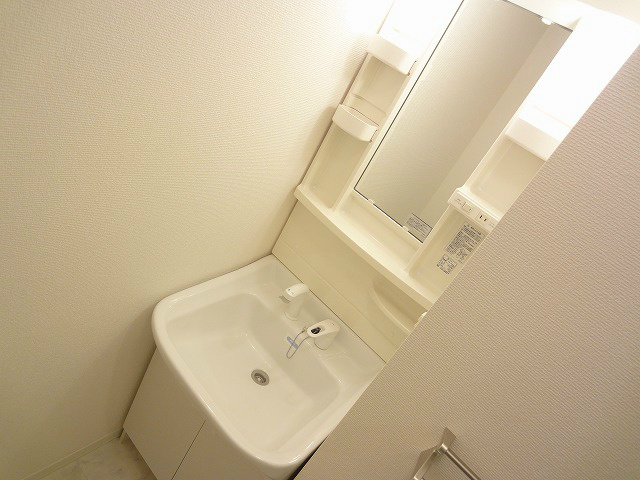 洗面設備　洗面台になります。