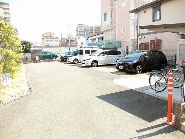 駐車場　駐車しやすい！