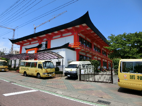 幼稚園・保育園　鴨江幼稚園（幼稚園・保育園）まで304m