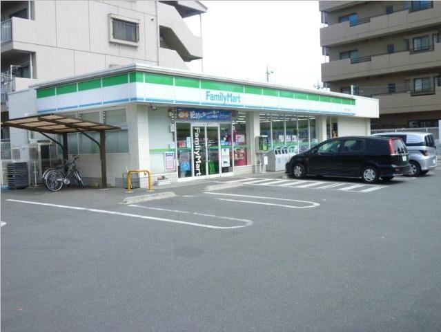 コンビニ　ファミリーマート坂戸駅南けやき通り店（コンビニ）まで477m