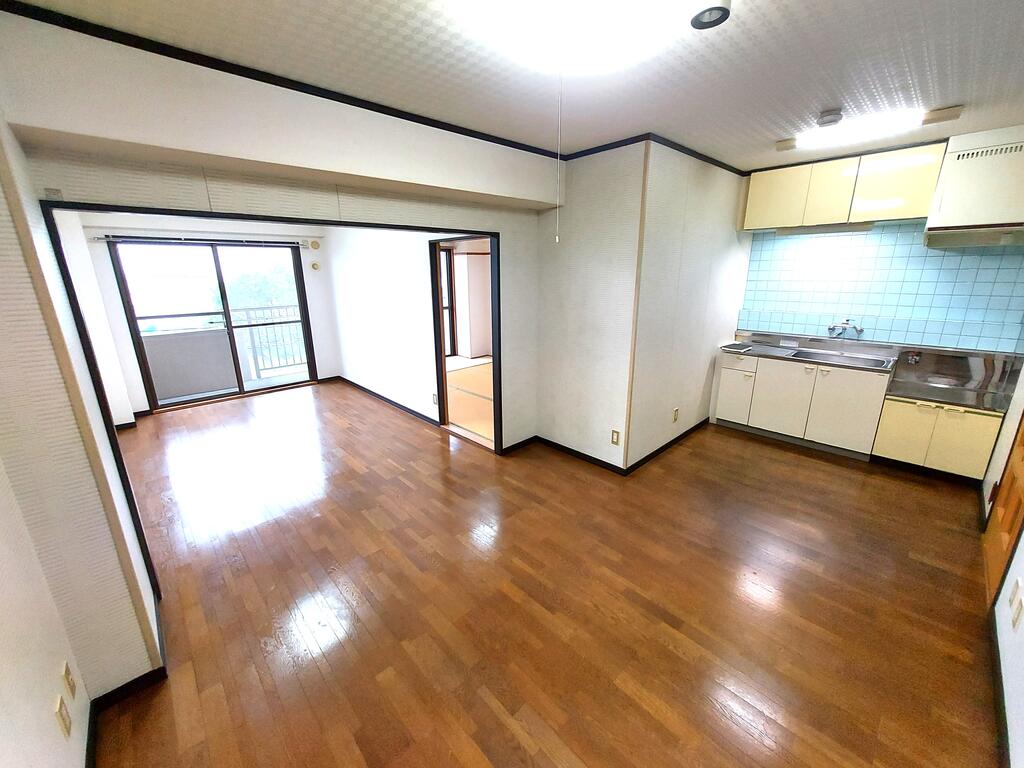 ベルフワラー相本の居間写真