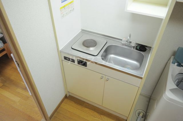 レオパレスシャンテ四之宮のキッチン写真
