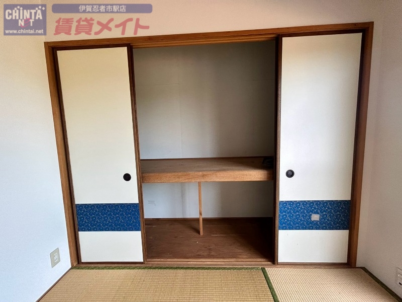 収納　同型参考写真