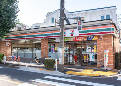 コンビニ　セブンイレブン 上目黒5丁目店（コンビニ）まで483m